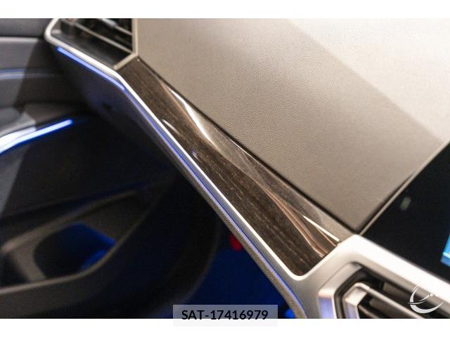Bmw 3 SERIES 2019-08 8218436-13
