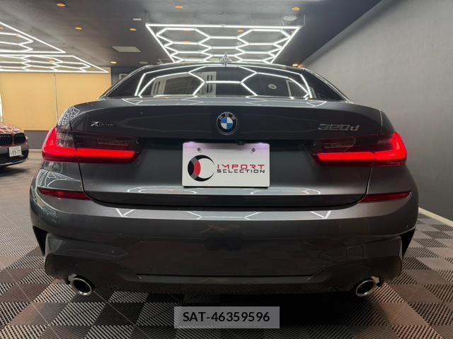 Bmw 3 SERIES 2021-08 8223550-9
