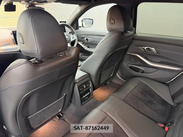 Bmw 3 SERIES 2023-06 8223552-5