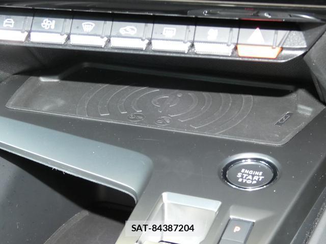 Peugeot 308 2023-06 8216798-18