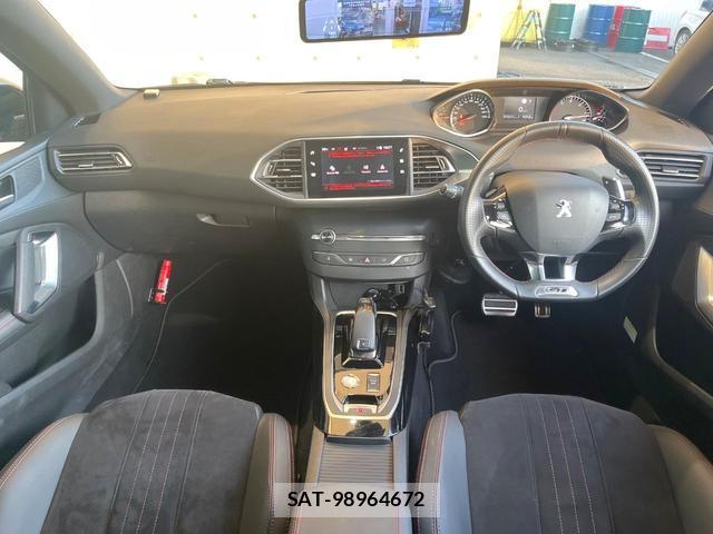 Peugeot 308 2020-10 8224420-1
