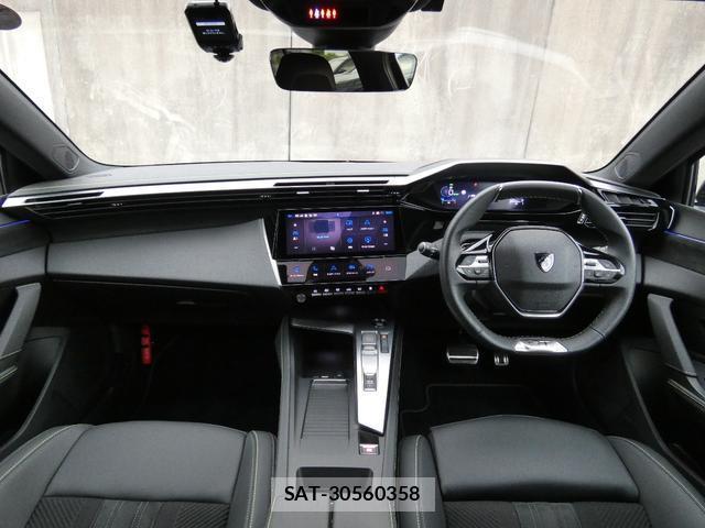 Peugeot 408 2023-11 8216796-2