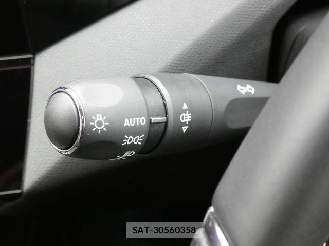 Peugeot 408 2023-11 8216796-7