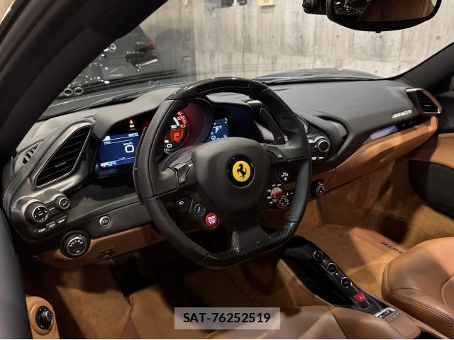 Ferrari 488 GTB 2016-10 8225561-5