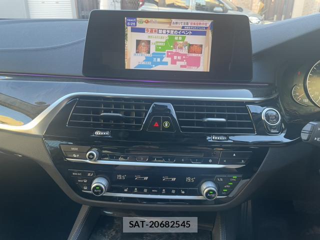 Bmw 5 SERIES 2018-07 8218773-16