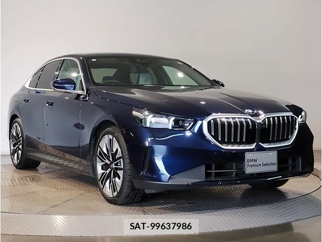 Bmw 5 SERIES 2023-11 8222157-10