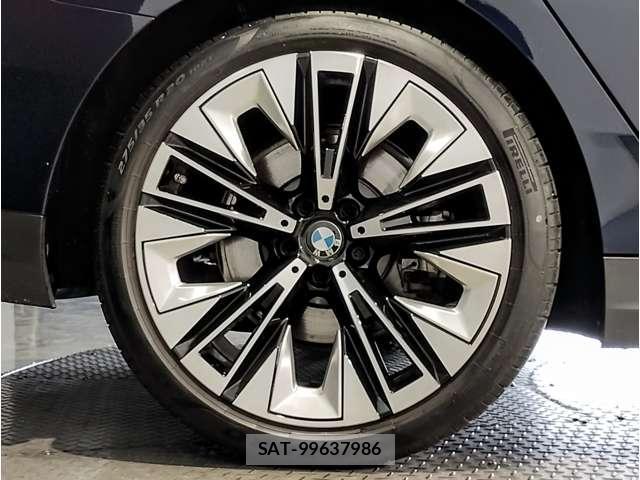 Bmw 5 SERIES 2023-11 8222157-8