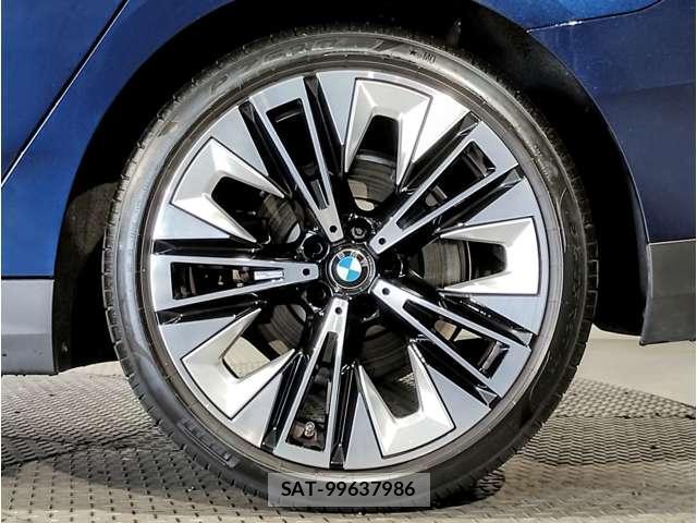 Bmw 5 SERIES 2023-11 8222157-9