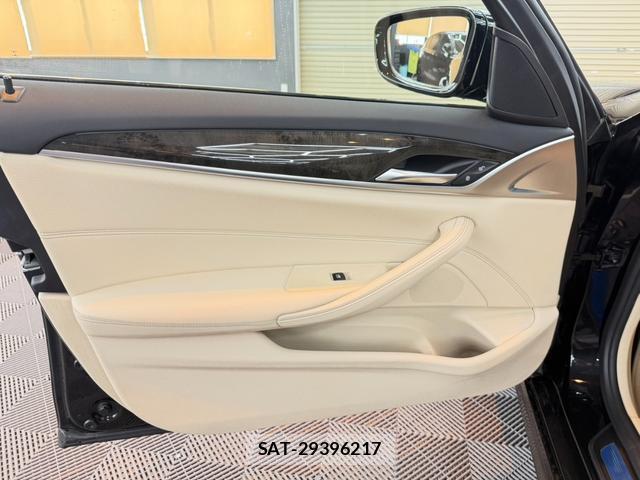 Bmw 5 SERIES 2017-12 8223547-12