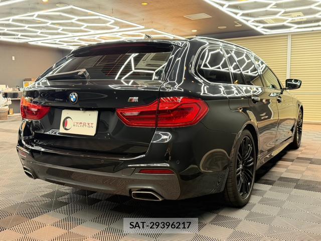 Bmw 5 SERIES 2017-12 8223547-8