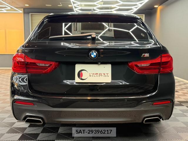 Bmw 5 SERIES 2017-12 8223547-9
