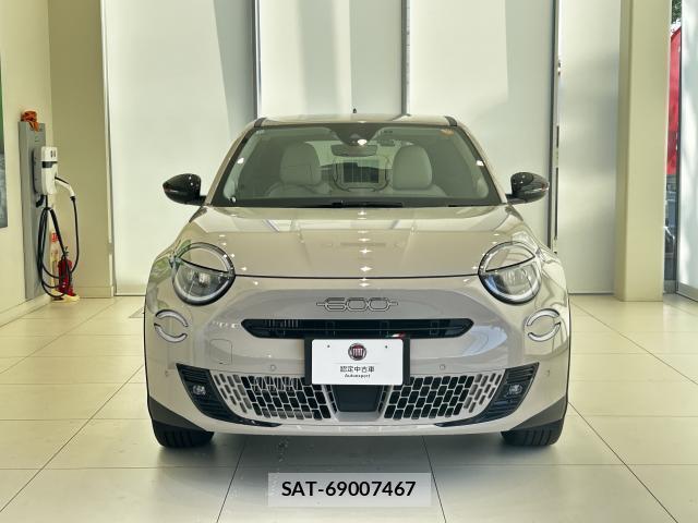 Fiat 600 Hybrid 2025-10 8222615-1
