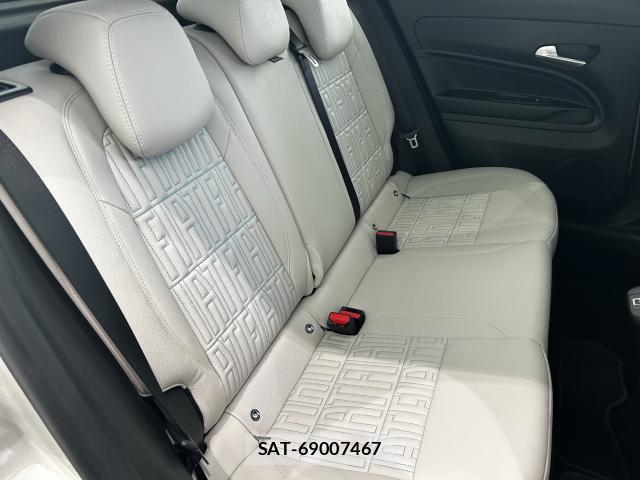 Fiat 600 Hybrid 2025-10 8222615-13
