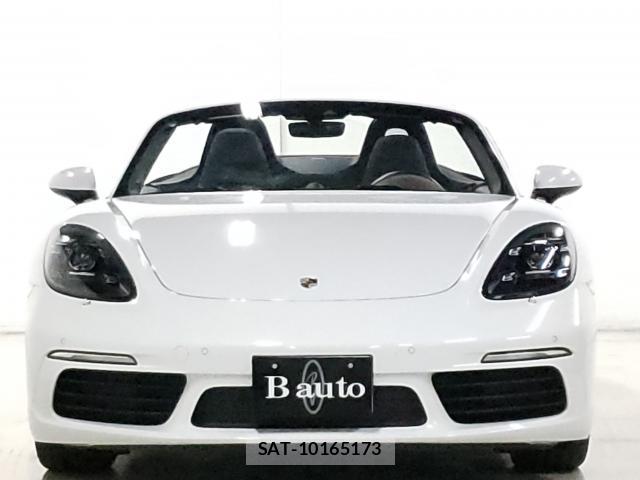 Porsche 718 Boxster 2017-01 8225567-2