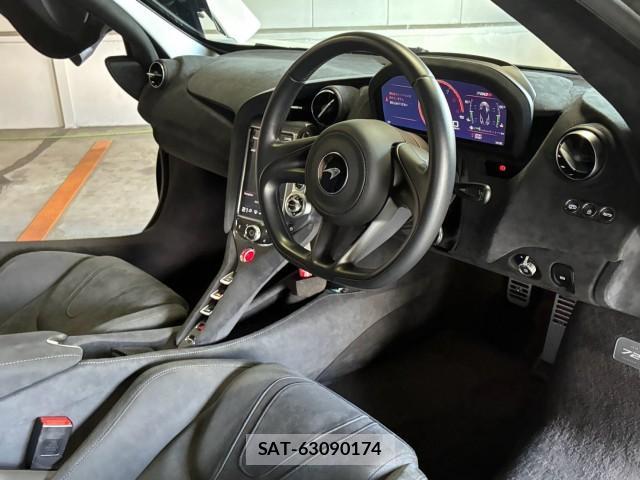 McLaren 720S 2019-03 8221463-1