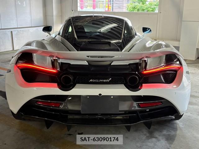 McLaren 720S 2019-03 8221463-9