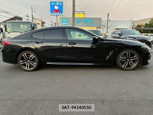 Bmw 8 SERIES 2021-07 8221076-17