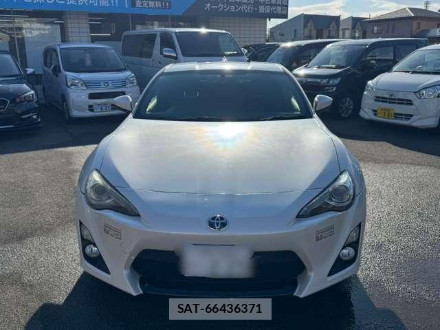Toyota 86 2012-10 8218130-9