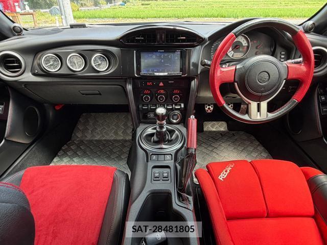 Toyota 86 2014-02 8218503-2