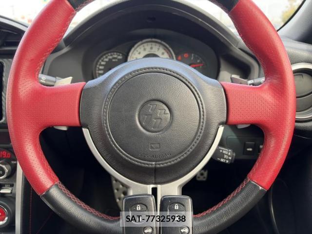 Toyota 86 2015-10 8218510-14
