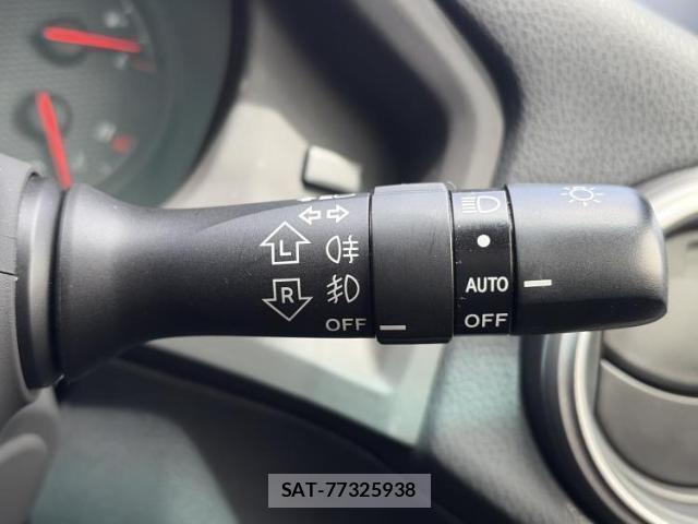 Toyota 86 2015-10 8218510-15