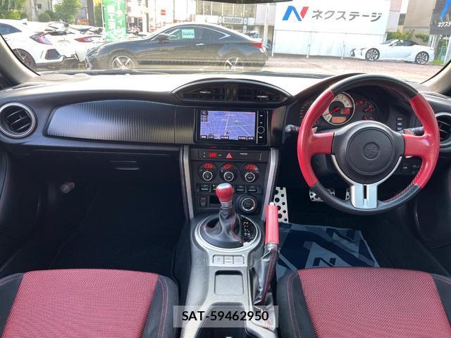 Toyota 86 2012-07 8219485-1