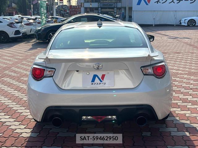 Toyota 86 2012-07 8219485-14