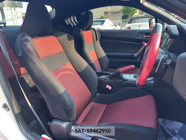 Toyota 86 2012-07 8219485-7