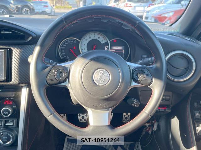 Toyota 86 2018-08 8220678-9