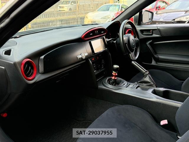 Toyota 86 2012-07 8220803-11
