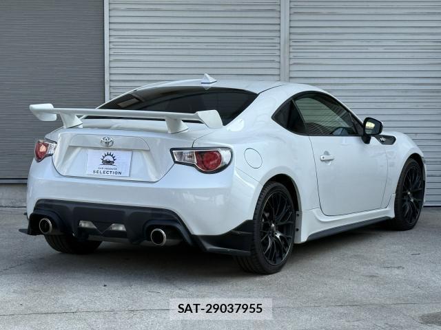 Toyota 86 2012-07 8220803-2