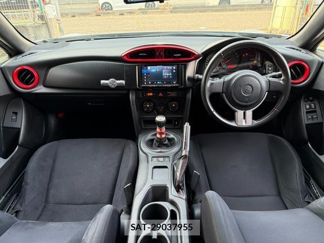 Toyota 86 2012-07 8220803-3