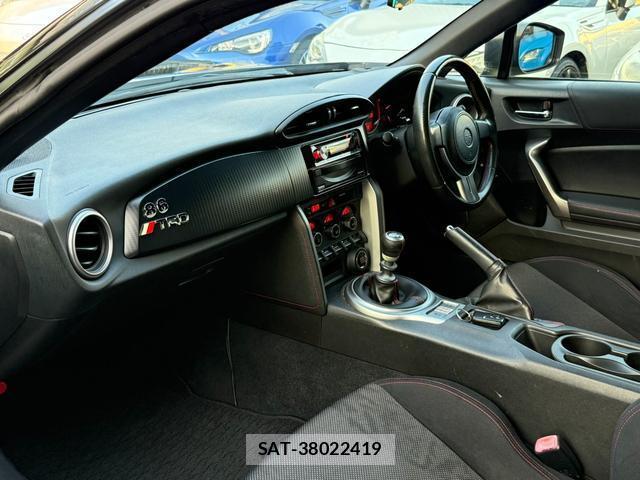 Toyota 86 2012-12 8220804-11