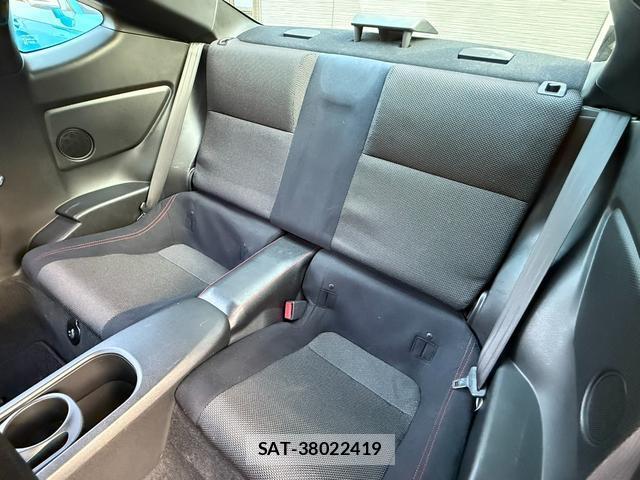 Toyota 86 2012-12 8220804-5