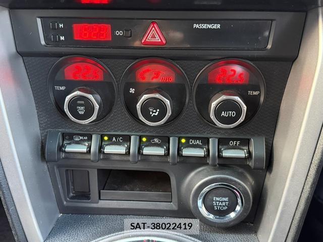 Toyota 86 2012-12 8220804-6