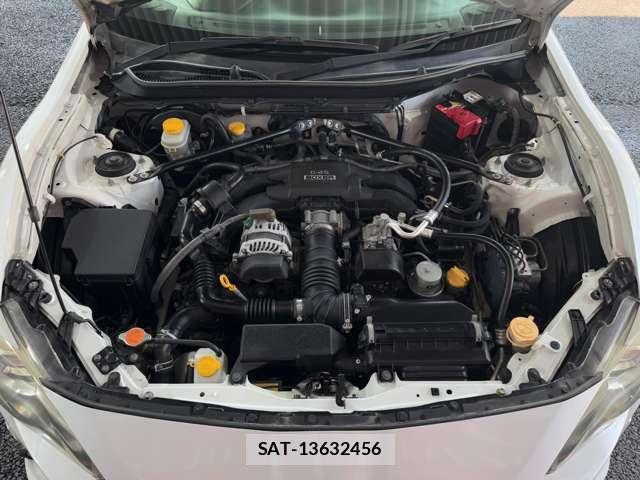 Toyota 86 2012-10 8220873-2