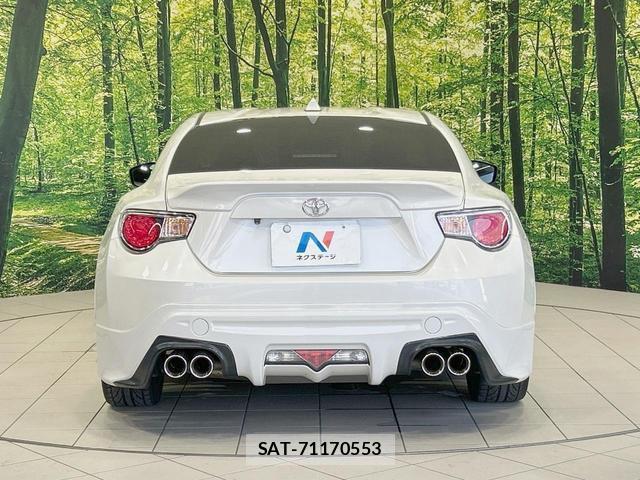 Toyota 86 2012-07 8221066-12