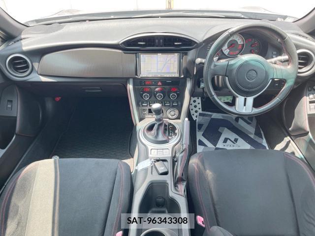 Toyota 86 2012-08 8221554-1