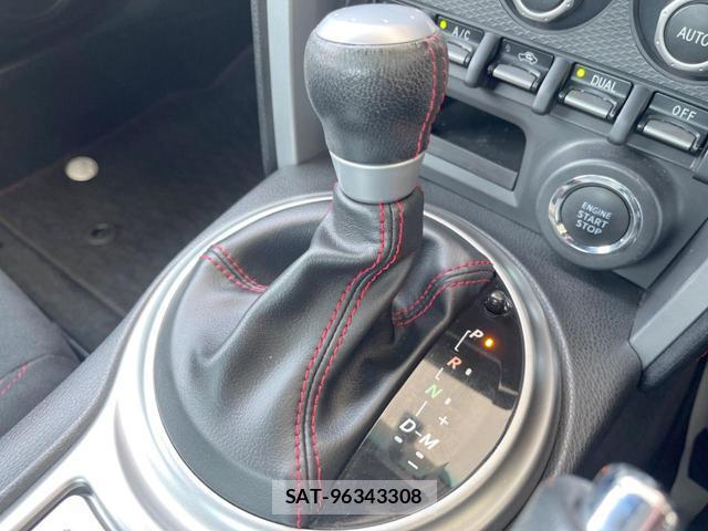 Toyota 86 2012-08 8221554-2