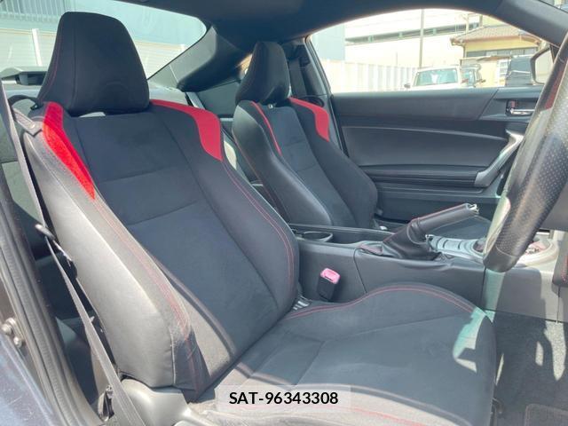 Toyota 86 2012-08 8221554-7