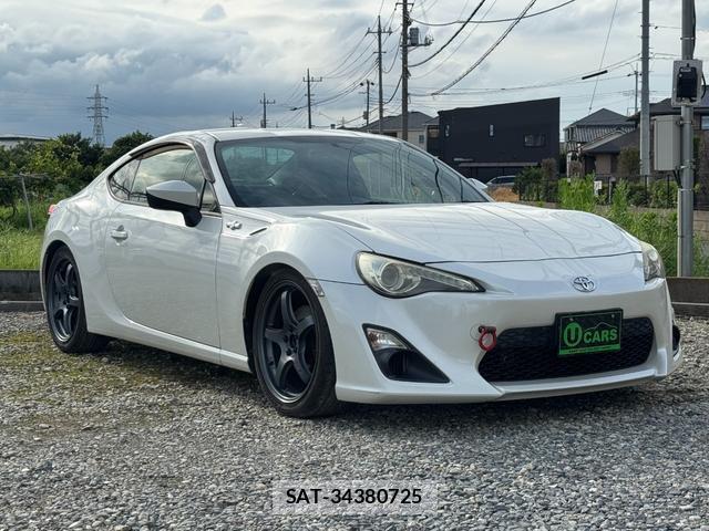 Toyota 86 2013-09 8222466-11