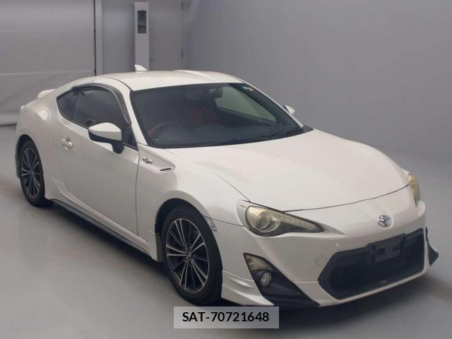 Toyota 86 2012-09 8222548-0