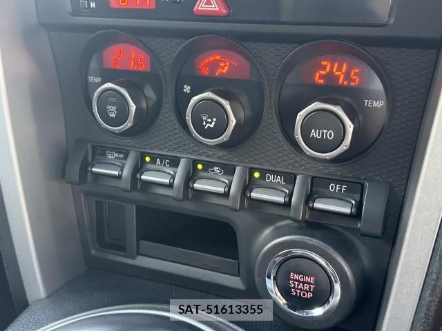 Toyota 86 2013-11 8224204-18