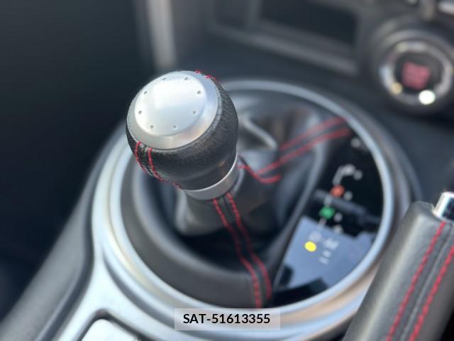 Toyota 86 2013-11 8224204-19