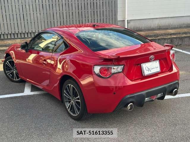 Toyota 86 2013-11 8224204-6