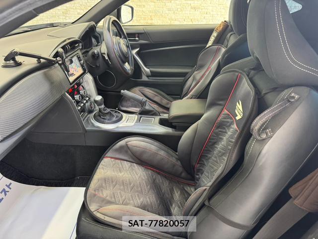 Toyota 86 2018-02 8224363-10