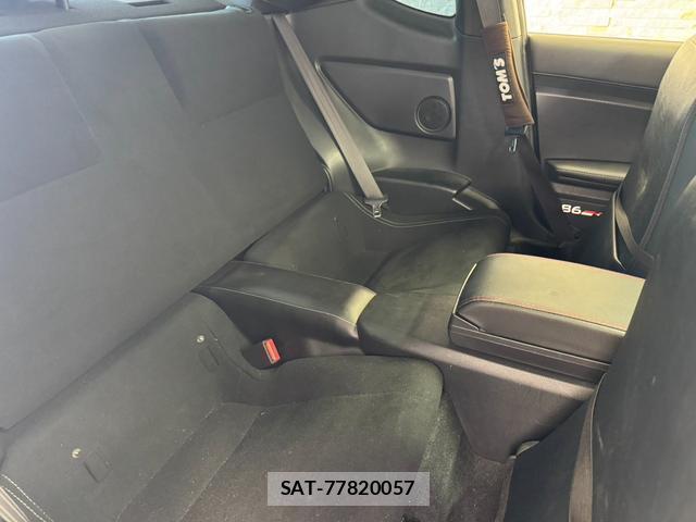 Toyota 86 2018-02 8224363-11