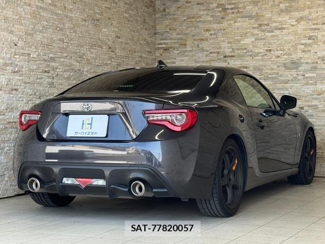 Toyota 86 2018-02 8224363-3