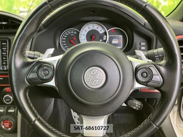 Toyota 86 2018-08 8225121-15