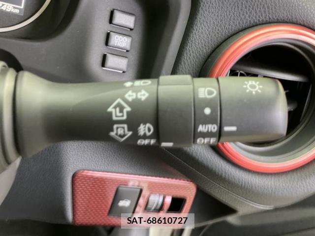 Toyota 86 2018-08 8225121-16